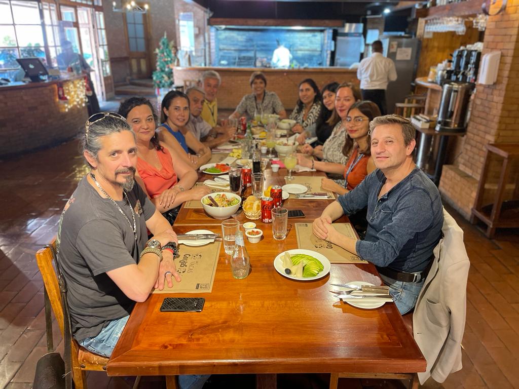 Central_UNT's tweet photo. Ramón Bustos,
Director Secretario de Programas de Seguridad Laboral de #UNT comparte una imagen del encuentro de camaradería de #cosoc (Consejo de la Sociedad Civil) Previsión Social donde se analizó el quehacer nacional. ¡Seguimos trabajando en el último mes de 2022!
#CentralUNT https://t.co/UlANSNmHBy
