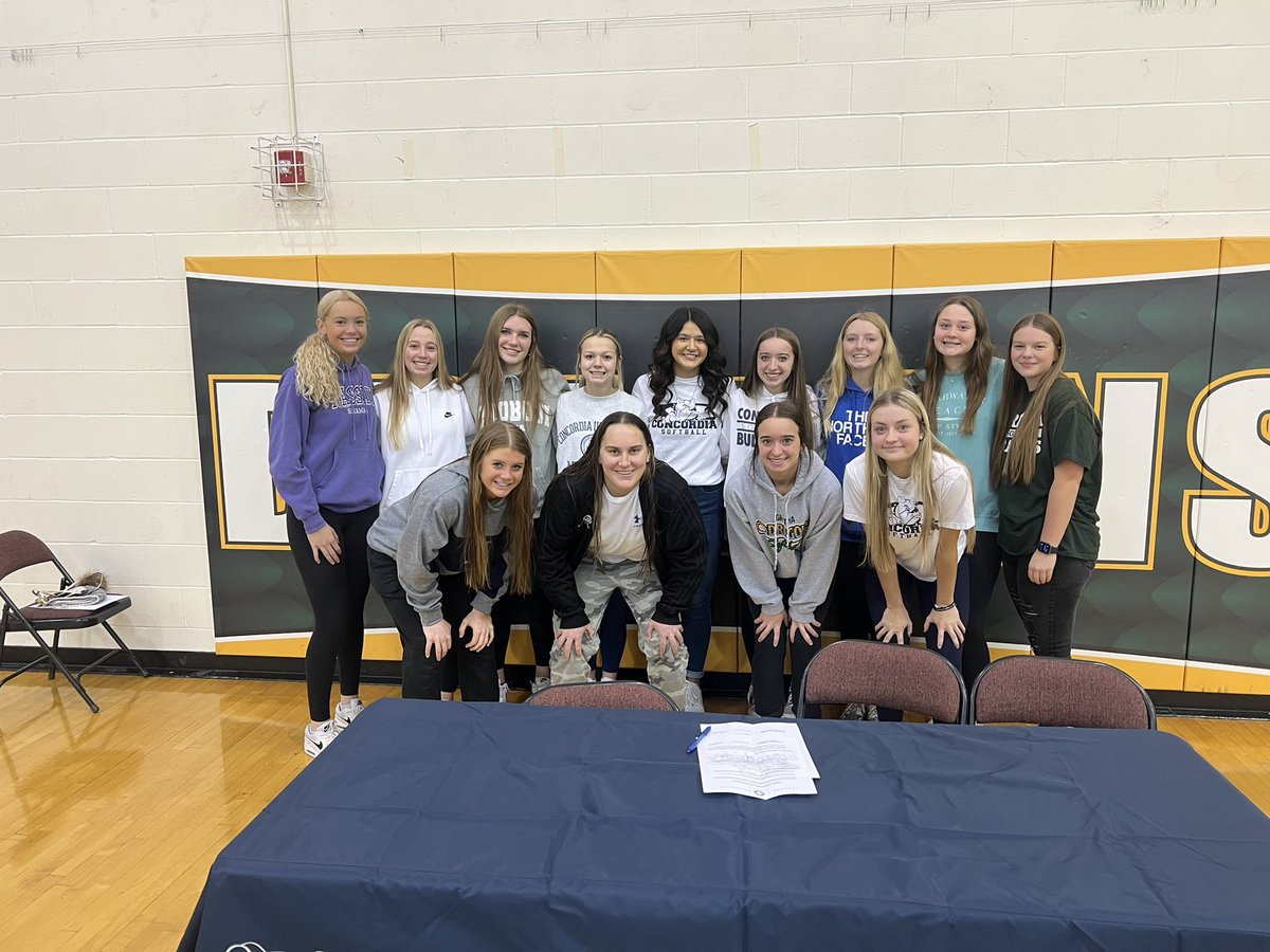 Congratulations to <a href="/kimby_23/">Kimberly</a> for signing to continue her academic and softball career at <a href="/cunesoftball/">Concordia Softball</a>! We are so proud of you KRod!!💚🥎