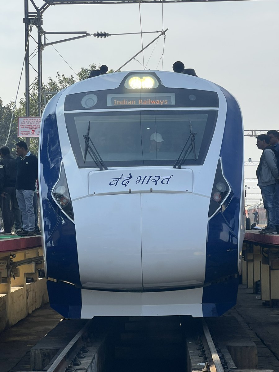 वन्दे भारत - जोहार छत्तीसगढ़. 11 दिसंबर को उद्घाटन के बाद 12 दिसंबर 2022 से निरंतर… #VandeBharat