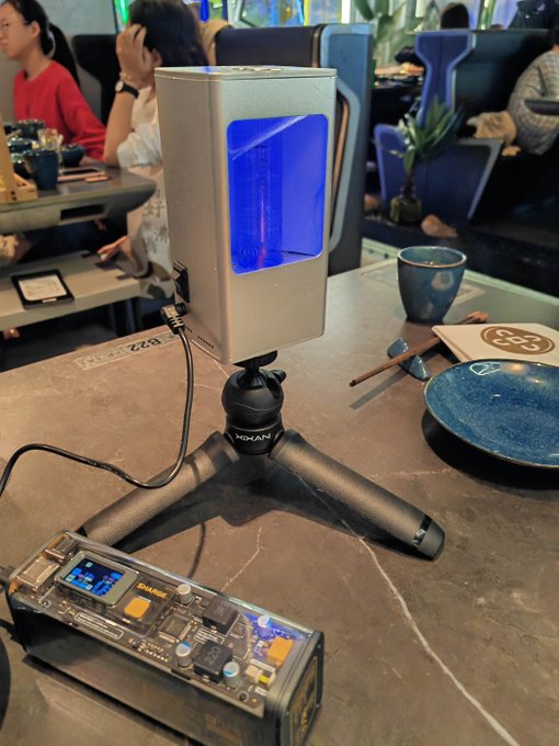 Out to hotpot for dinner with my friend Addison from @xToolOfficial- no, not like that, she has a girlfriend<a href="/tag/disabilitytwitter"class="tags"><span>#disabilitytwitter</span></a>
