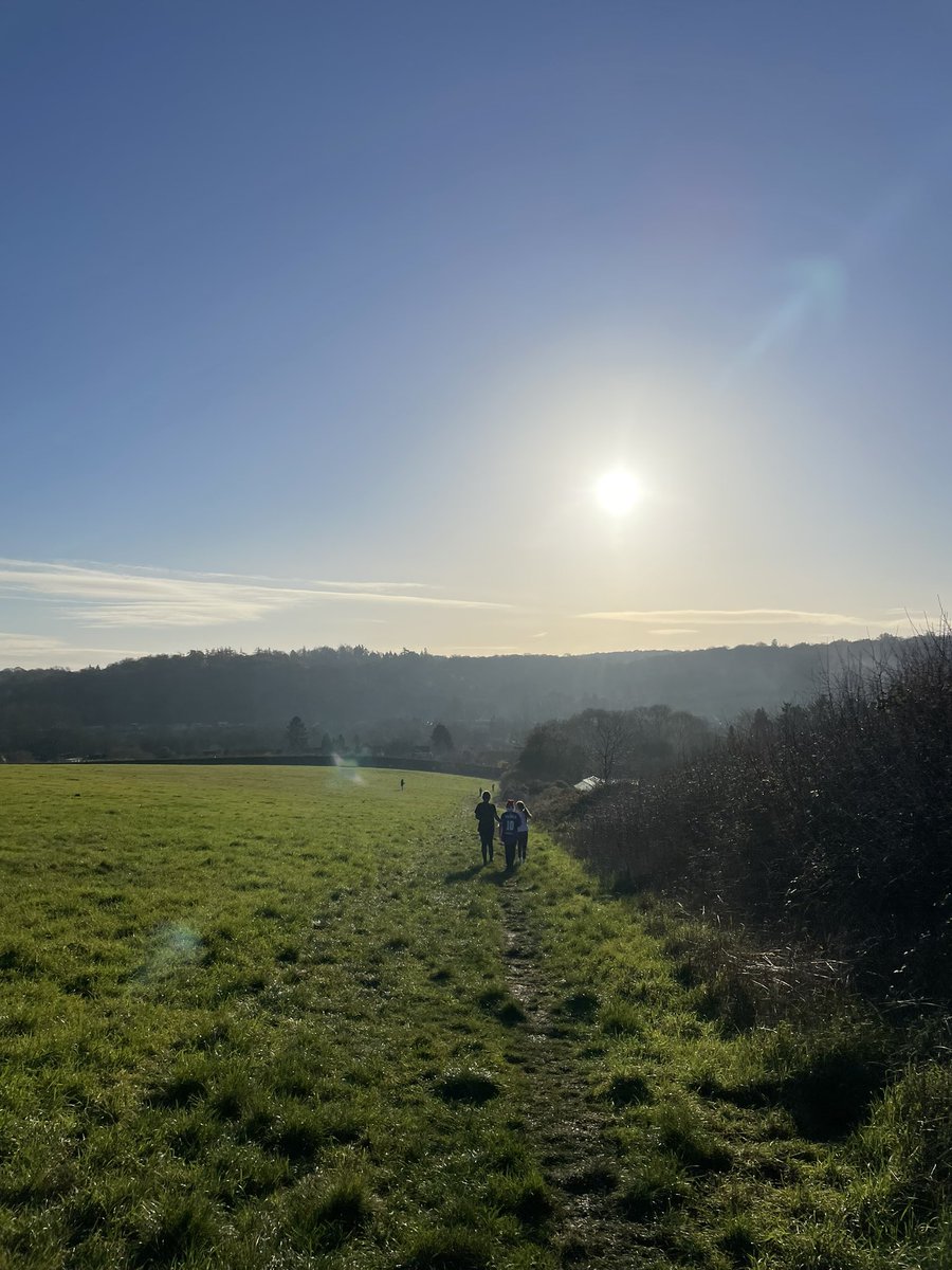 Bulbourne_WPA's tweet photo. Interesting running attire today but we made the most of our final @kudosathletics1 session as we took the scene of hills of Waterside. #WatersidePE https://t.co/qORqR4wE9v