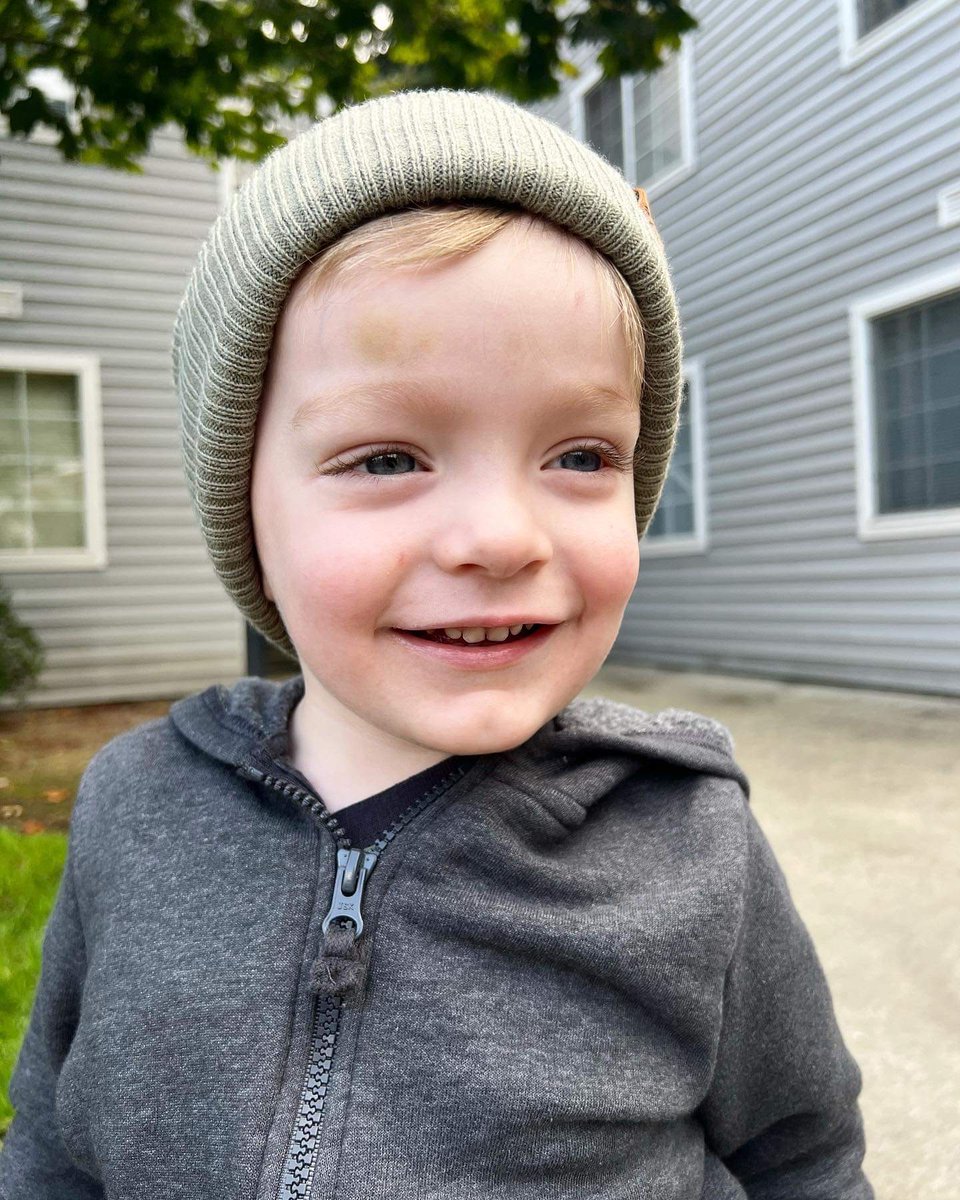 "For anyone just starting out on your cystinosis journey, we are “rare,” but it doesn't feel like it when you find your support system. With support from doctors, friends, family, social workers and the CRF, we all have a new hope"-Makayla Rae Ritchie, Rowan's mom.