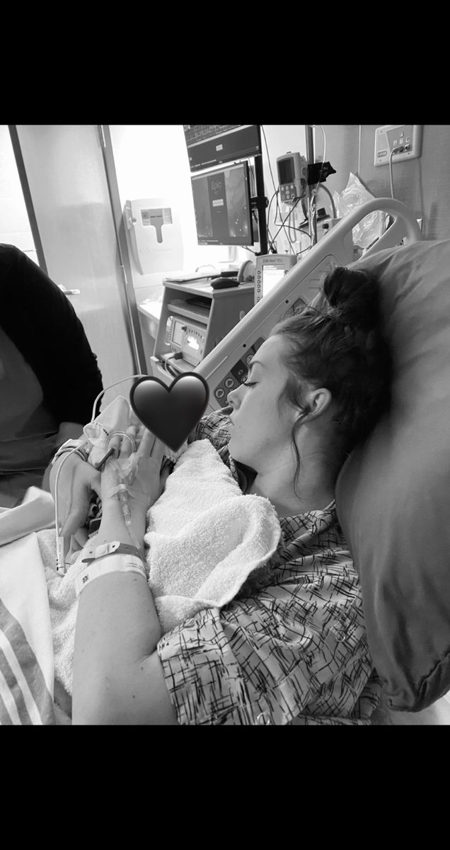 Lo⚡️ tweet media