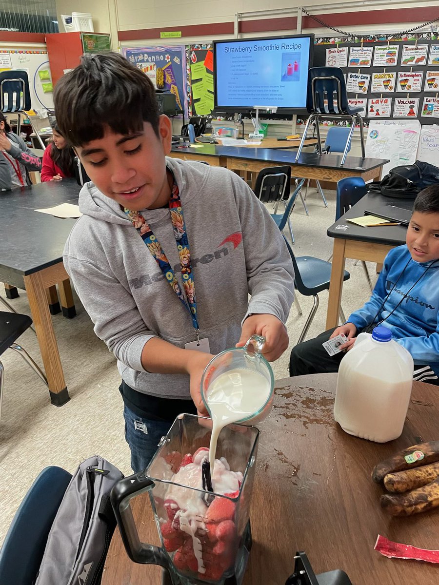 Mr_Posada_'s tweet image. Here at @HambrickMS_AISD we are sailing to success with our #INOV8 programs such as cooking club or kickboxing club after having tutorials. #influenceispower #middleschoolmatters #aldineconnected