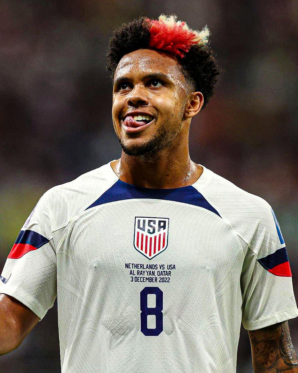 usmntonly's tweet photo. Juventus are reportedly open to letting USMNT midfielder Weston McKennie leave for €30M in January.

Several clubs are interested, including Chelsea and Manchester United. McKennie’s representatives have spoken to Dortmund and some Premier League clubs, including Aston Villa. https://t.co/3u9MBYwAH4