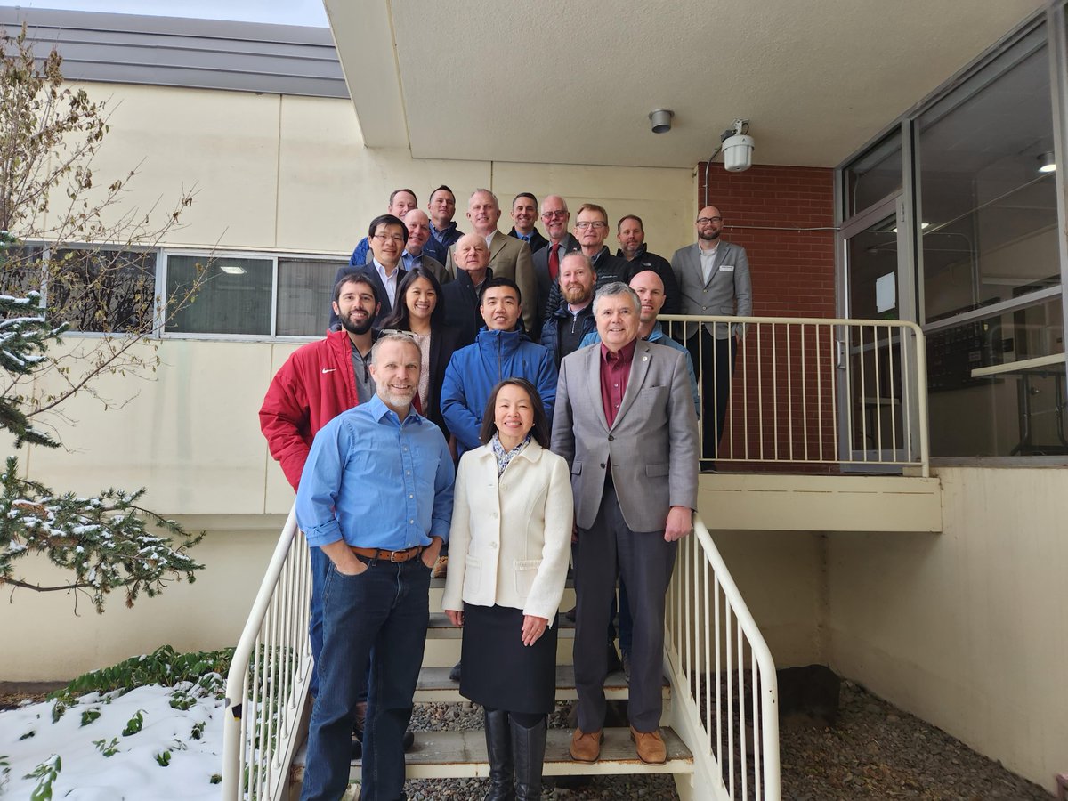 WSUCEE's tweet image. Huge shoutout to our Advisory Board who spent their time here earlier this week to advise our senior students on their projects, we appreciate you!!!
#cee #wsu #seniorprojects #gratitude