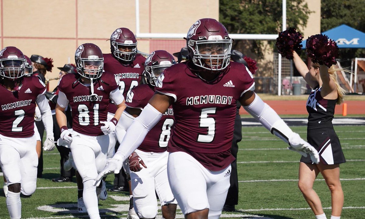Philippians 4:13! After a great Conversation with @CoachSnyde i’m blessed to receive an offer From Mcmurry University! #GoWarhawks @coachb_ware @CoachSmez @bj_whitehead @JustinAaronUH91 @DaytonBroncosFB @CoachNations #THESHOE