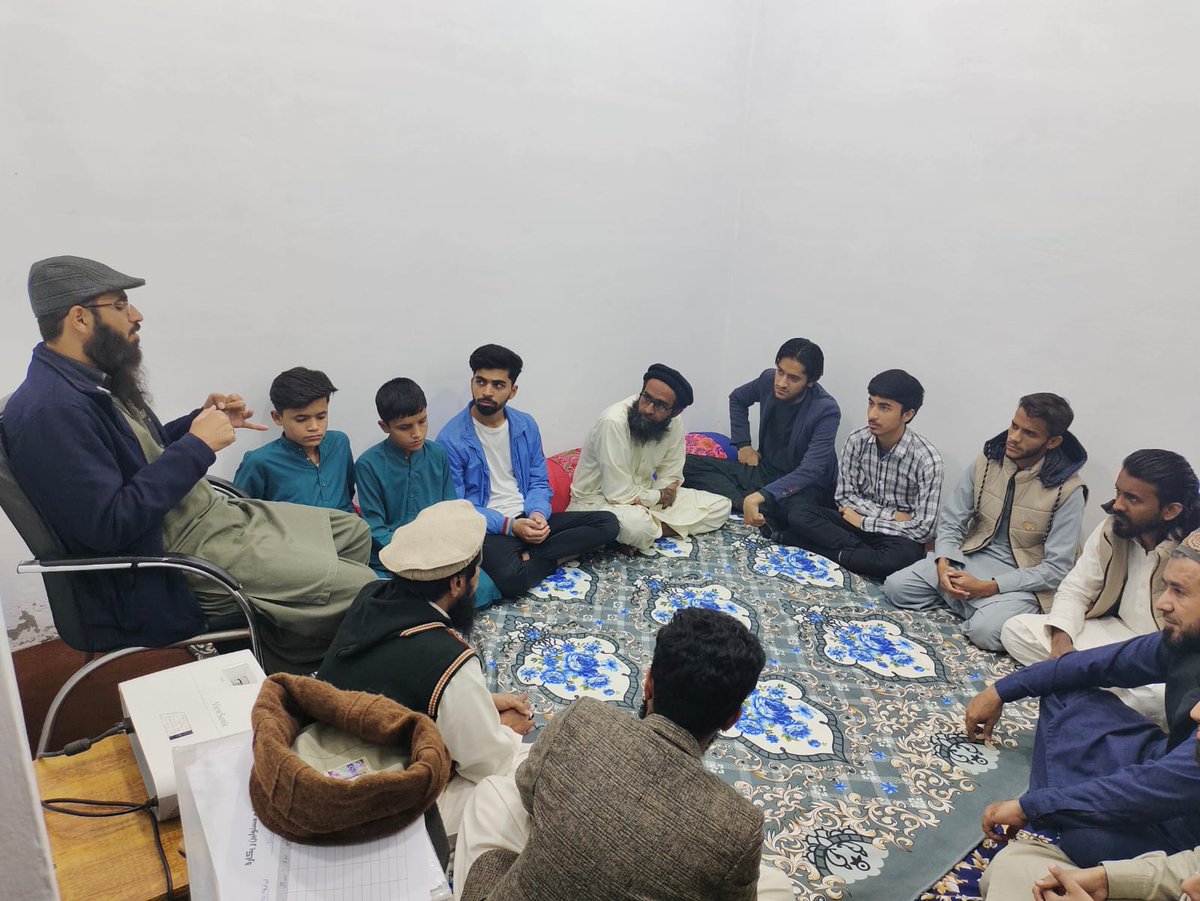 YahYaYounas5's tweet photo. It is the nice way to deliver information through social media .
Great work
#SMW_MULTAN
#PP216
#PakGateMultan https://t.co/PLbz0OPOL7