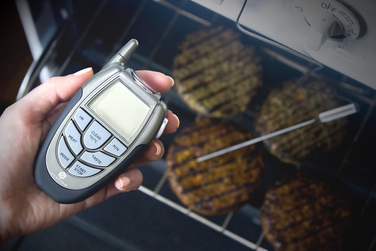 MegganAnderson's tweet image. My ethics extend into all areas of my life. An example was this hand modeling shoot where I would only shoot with vegan proteins in the background. 💅🏻📸✨

#handmodel #handmodeling #model #modeling #losangeles #productphotography #ecommerce #photography