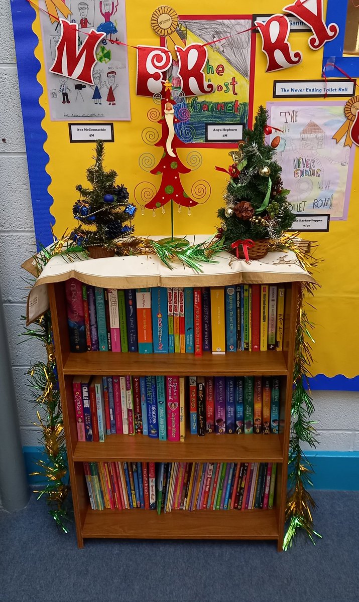 10 months on, the idea of  book neuk <a href="/PapdalePS/">Papdale Primary School</a> still going strong! The books can be kept, loved or returned.
Today it turned into a Christmas Book Neuk thanks to #orkney community for donations.
