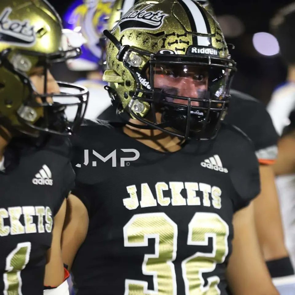 EEJacketPride's tweet photo. Congratulations goes out to our YellowJacket #32 MLB Marlin Barco for being selected to the 20th annual RGVCA East vs West All-Star Game. The All Star game will be on January 7, 2023, at Richard R. Flores Stadium in Edinburg, Texas.
#CWG #EEJacketPride #EEJacketFootball https://t.co/JCxVScoZhM