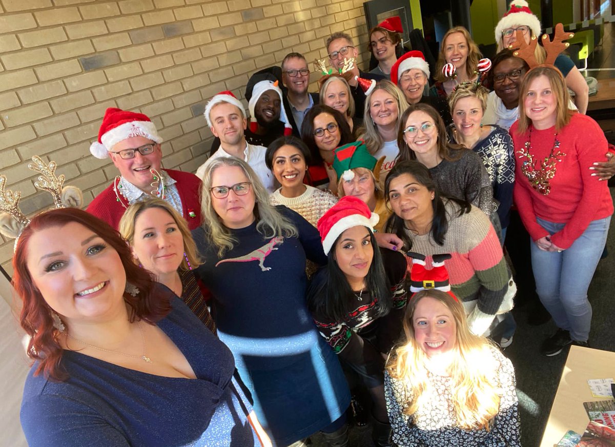 Brilliant Horizons Christmassy team day yesterday! Such a fab bunch, the experience in the room will never cease to inspire me forward ✨ @HorizonsNHS #TeamDay @KerryEMcGinty @rosielhunt @PaulWoodley4 @ECSkelton @ParulShahNHS @SusannBurcher1 @DianeKetley @HelenBevan @Elaineking91