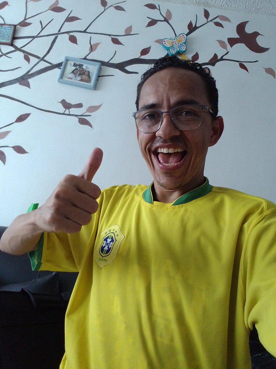 Prof_Carrasco's tweet photo. Gollllll de Brasil... Vamos equipo que si podemos ganar la 6ta copa mundial... Neymar Jr https://t.co/efrUNpFxgf