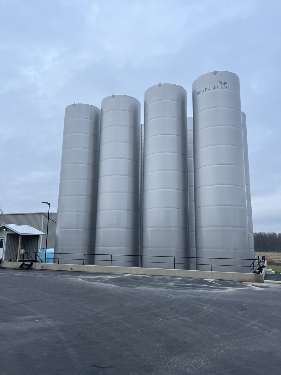 Novid_Inc's tweet photo. Silver Creek Ad has quite the impressive set of tanks! https://t.co/OtxBy5GvnI
