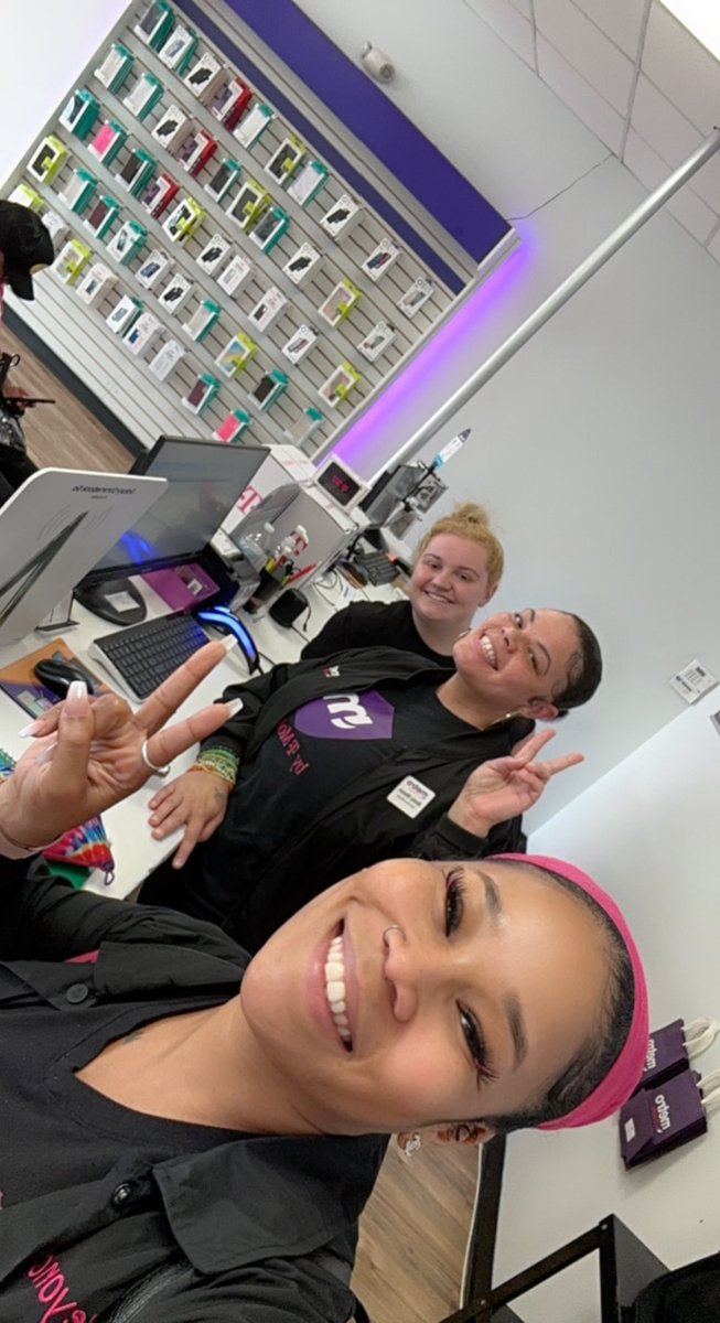 Loved meeting our new Talk More DM! Setting goals and making plans! Happy Holidays! Let’s Geaux