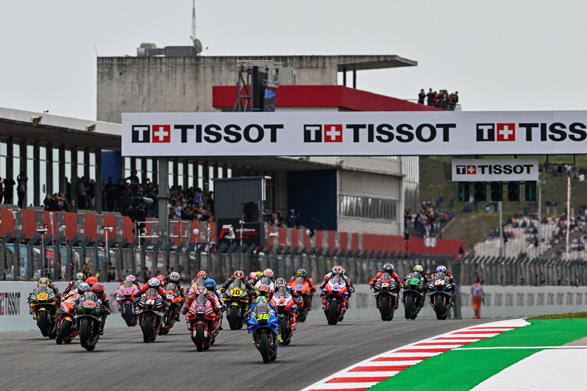 Excelentes notícias: Sucesso 'obriga' a lançamento de nova série de 50 acessos Paddock, para a corrida de 
<a href="/MotoGP/">MotoGP™🏁</a> em 2023. Garanta já o seu em: aia.pt Todos os portadores de bilhete válido terão acesso livre à bancada principal nos testes oficiais. #portugueseGP