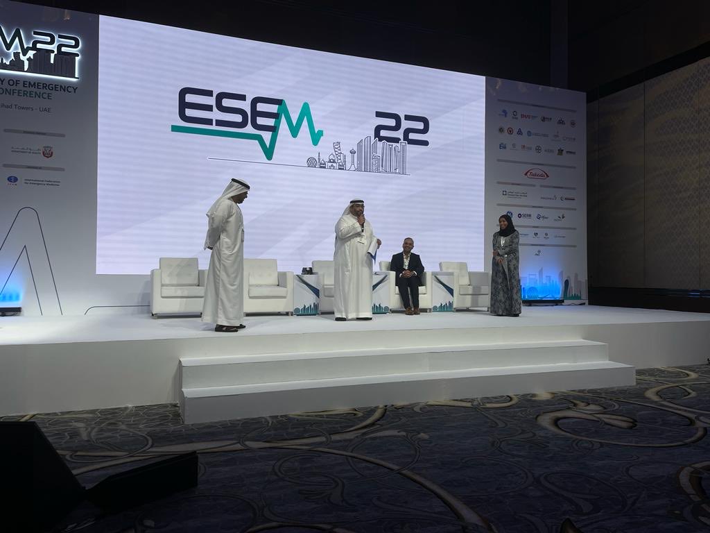 asaads2012's tweet photo. ESEM conference 2022 , UAE debate Reboa in Hemmorgic Shoch between Dr/ Niseern and Dr/ Khalifa https://t.co/lGYy17kNej
