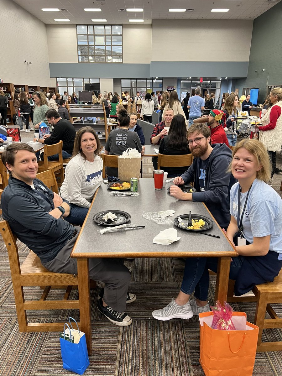 HVA Student Council tweet media