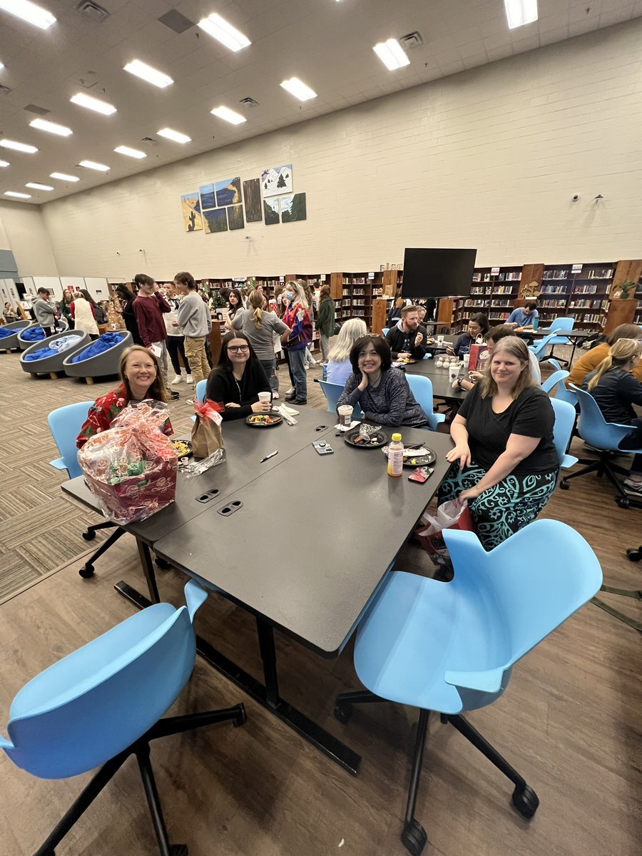 HVA Student Council tweet media