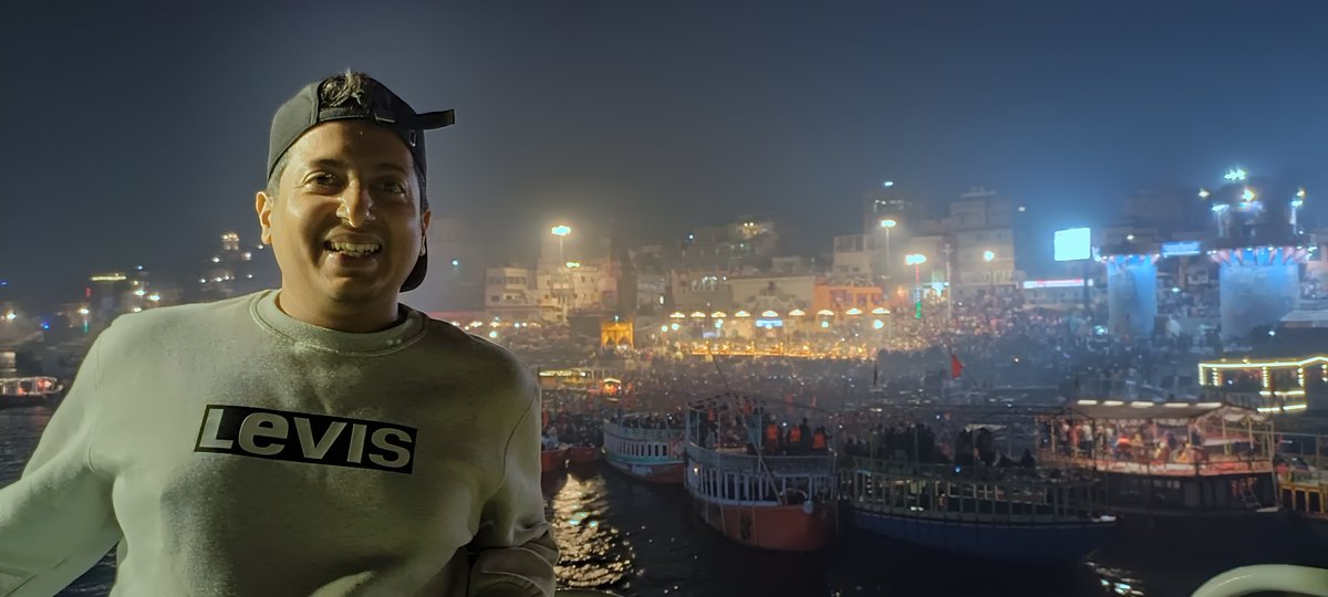 mihir4142's tweet photo. #uptwc22 #newkashi #femina #filmfare @uptourismgov 

The lights say it all- Benaras - Varanasi https://t.co/K9edD7q6Iq