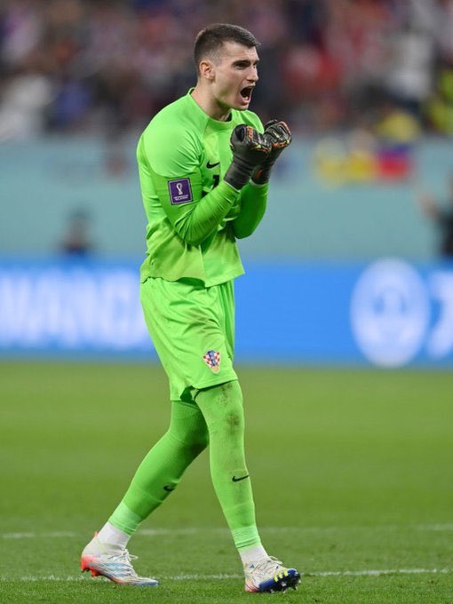 curlykrazy07's tweet photo. Take a bow man seriously- brilliant saves today. 

#CroatiaVsBrazil into the Semis 🥳🥳 https://t.co/hKeGItyxK3