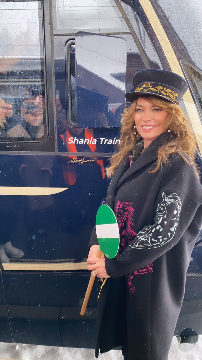 ShaniaTwain's tweet photo. All aboard the Shania Train to Twain Town 😂 I had the honour of officially inaugurating the GoldenPass Express train today! https://t.co/xtIUlhHNhV