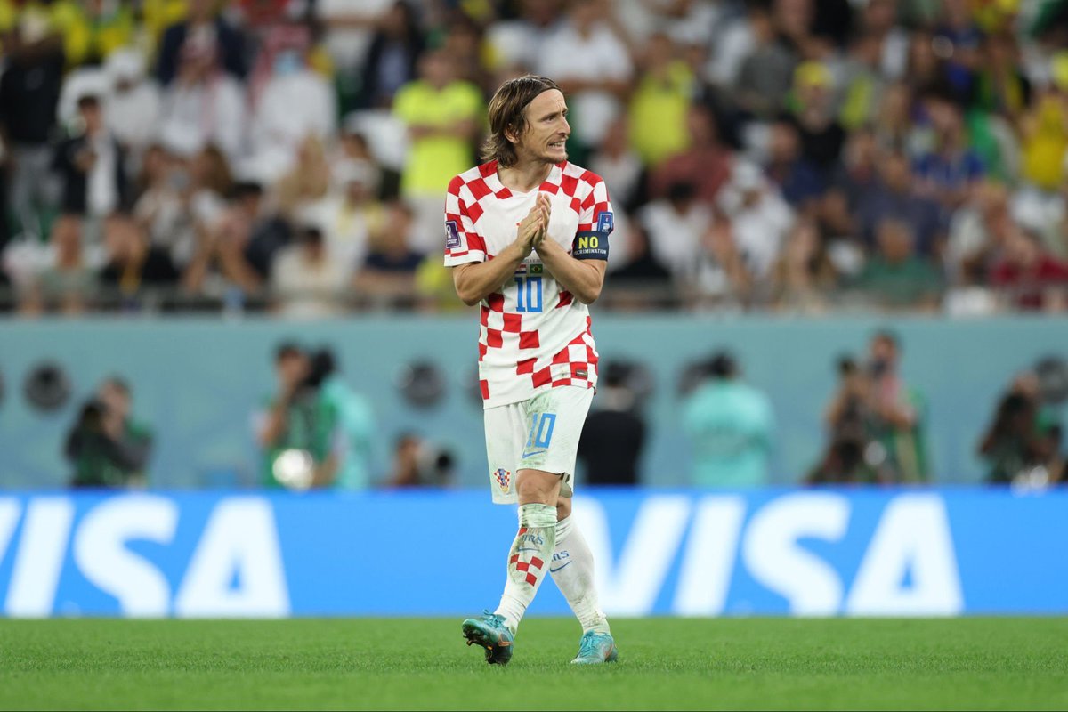 SanderBux95's tweet photo. Modric. 37 jaar. Fenomeen.
#BRAKRO https://t.co/De2VEAJ1O7