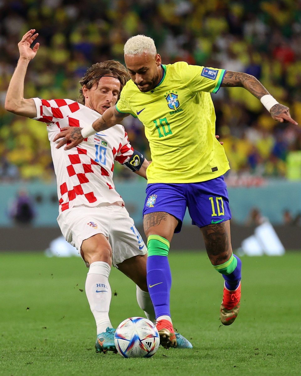 ANI's tweet photo. #FIFAWorldCup Quarter-Finals | Croatia beat Brazil 4-2 (1-1 in extra time) on penalties; qualify for semi-finals

(Pic: Fifa World Cup's Twitter handle) https://t.co/jwu8b7ydBV