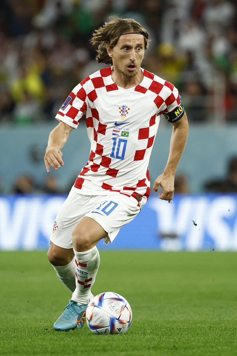 He eats at the table of the greatest midfielders in the history of this sport. 🪄🐐 

Luka Modrić is special.

#HRV | #FIFAWorldCup