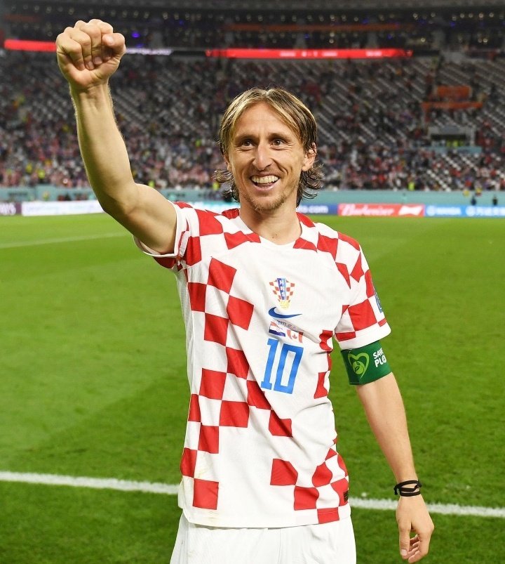 franc23fcb's tweet photo. En esta cuenta se celebra todo lo bueno que le pase a Luka Modrić, a jugadores que tienen un comportamiento ejemplar tanto dentro como fueras de las canchas no los puedes odiar. LEYENDA. https://t.co/2qrDe1kWqG