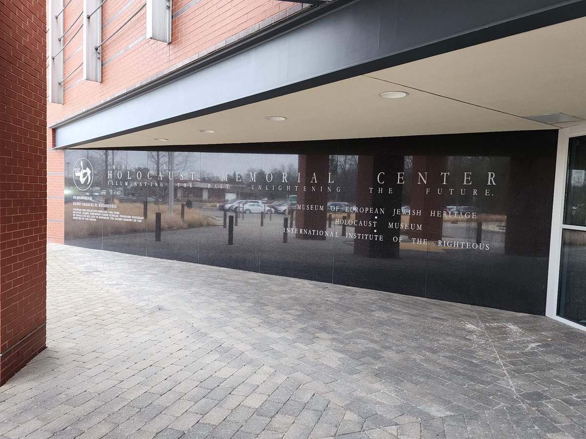 Parallel Networks tweet media