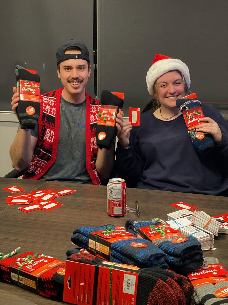 Some of staff got into the holiday spirit yesterday and made some gift bundles for patients! We can’t wait to hand these out in the coming weeks. Thanks again to the amazing staff that helped out!

#ottawa #harmreduction #mentalhealth #healthcare #holiday