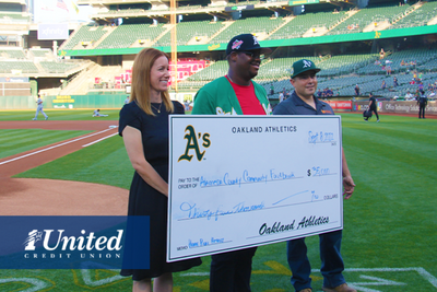 CANVleagues's tweet photo. 1st United CU sponsored the Oakland A's Homeruns for Hunger for the 10th year, resulting in a $35,000 donation to Alameda County Community Food Bank. #seasonofgiving #membersinthenews
https://t.co/srDQjIMzDV https://t.co/4zYkaKyyVB