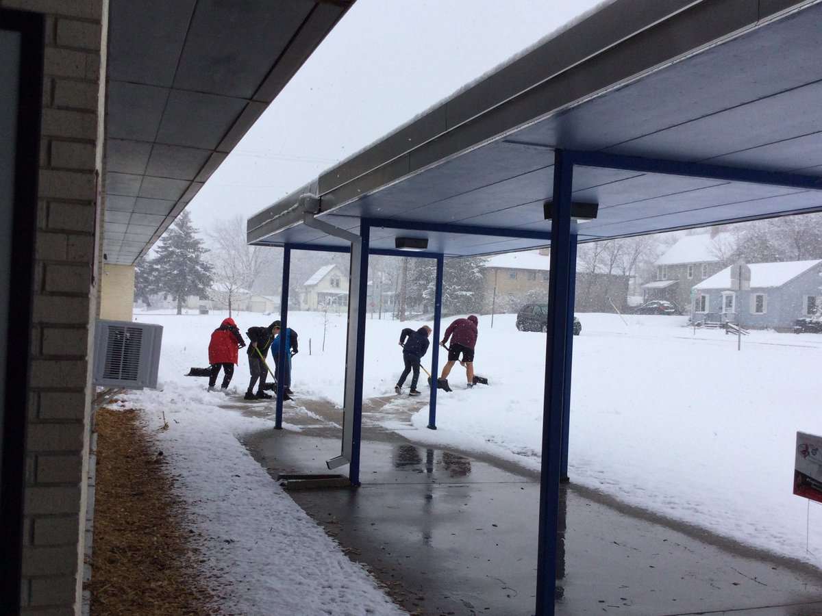 EXCITED to shovel ⛄️ like never before🚀🚀🚀

We needed a little help cleaning up some FRESH POWDER for incoming visitors and these #RockStars ran to grab #shovels ASAP 🦾✨🌏📚❄️
#service #servicelearning #payitforward #helpers #helpinghand #schoolspirit #STEM #winter📐🧲🤝🧠💡