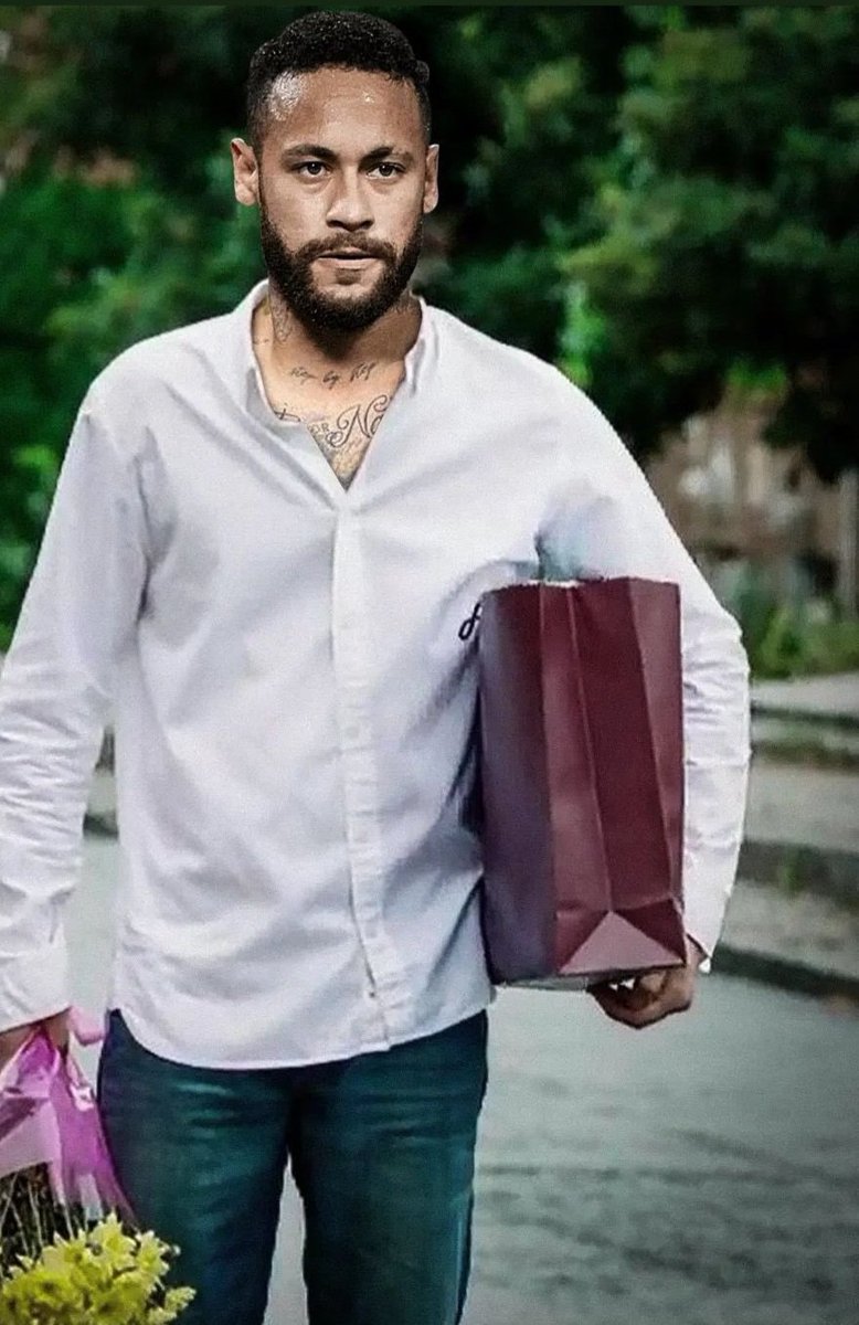 candervk1's tweet photo. #Neymar ah üzümlü kekim üzülme. https://t.co/HgMCWvD3Ro