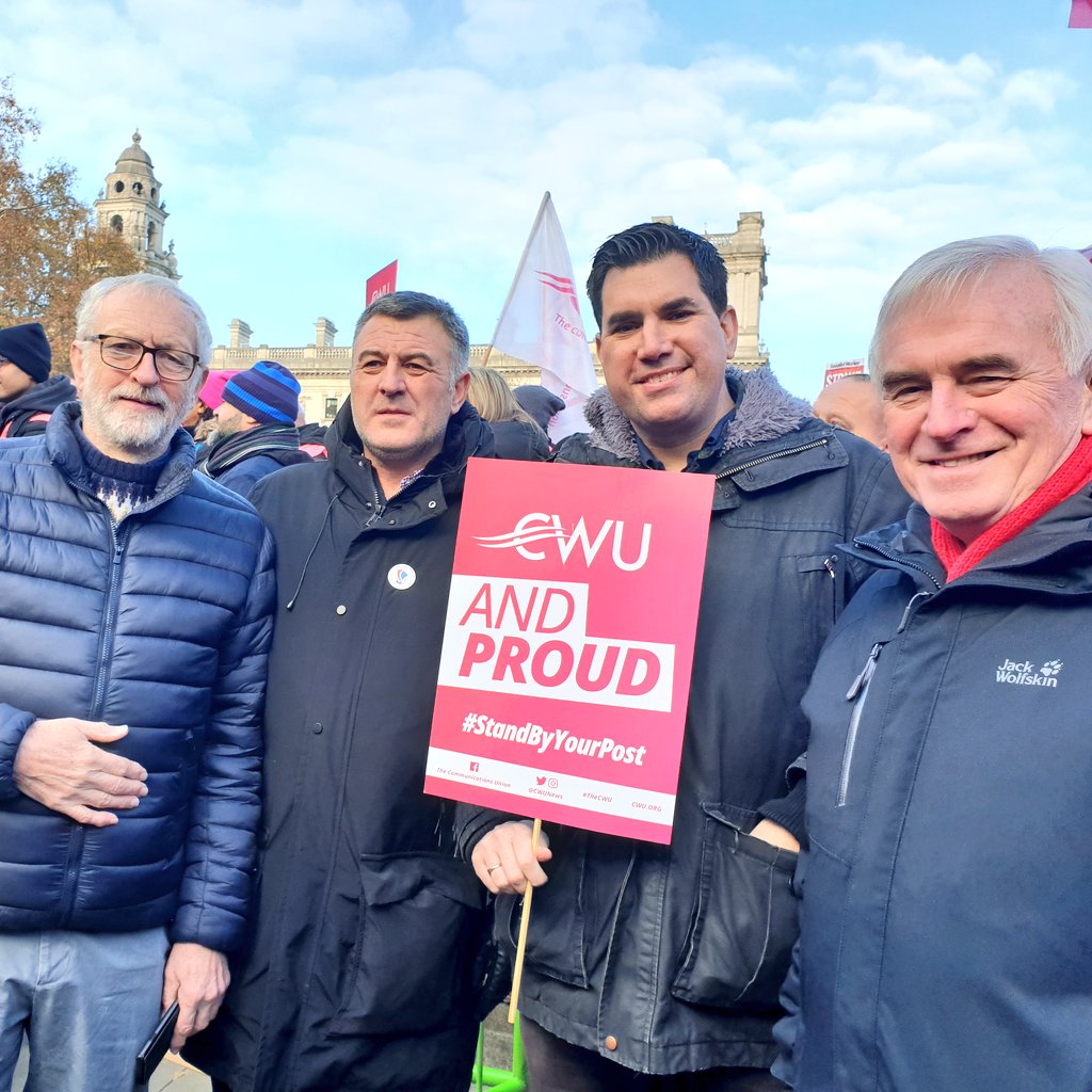 Standing in solidarity with postal workers at the huge @CWUnews rally today ✊ #StandByYourPost