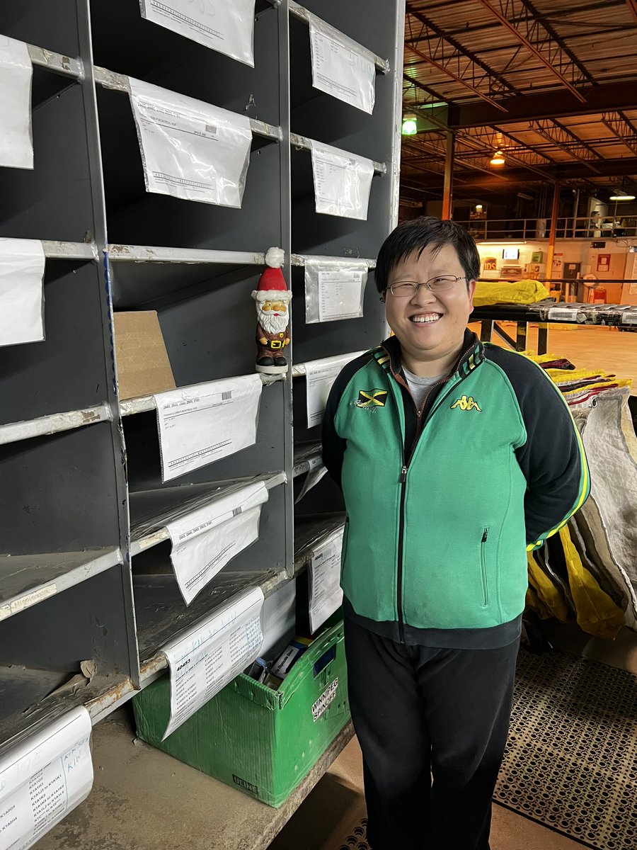 The gnome is busy working the small sort at #BarrieUPS with local sorter Zoe. Building bypass bags to help our friends in the HUB. #AllOneTeam #Peak2022 #UPSCanada #WeGotThis 🎄📦💪