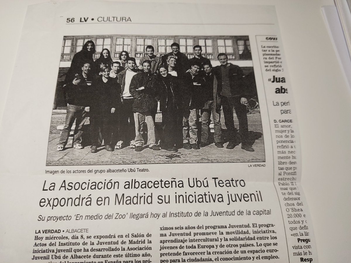 Alfonsoponce10's tweet photo. Para el archivo histórico de #UbúTeatro. #Actuaciones en 1999 y 2000 #Almagro #Eibar con #PacoRedondo @UBUteatroABuclm @uclm https://t.co/XRm6vBCBQ9