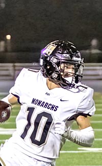 CalHiSports's tweet image. 1st All-State FB Nominations (NorCal).
CCS, NCS, Sac-Joaquin, Northern &amp;amp; SF/Oak. Central Sec to be with LA City &amp;amp; SD. CIFSS all in one upcoming list.
@labarbera_dylan @MittyHSfootball 
calhisports.com/2022/12/09/1st…