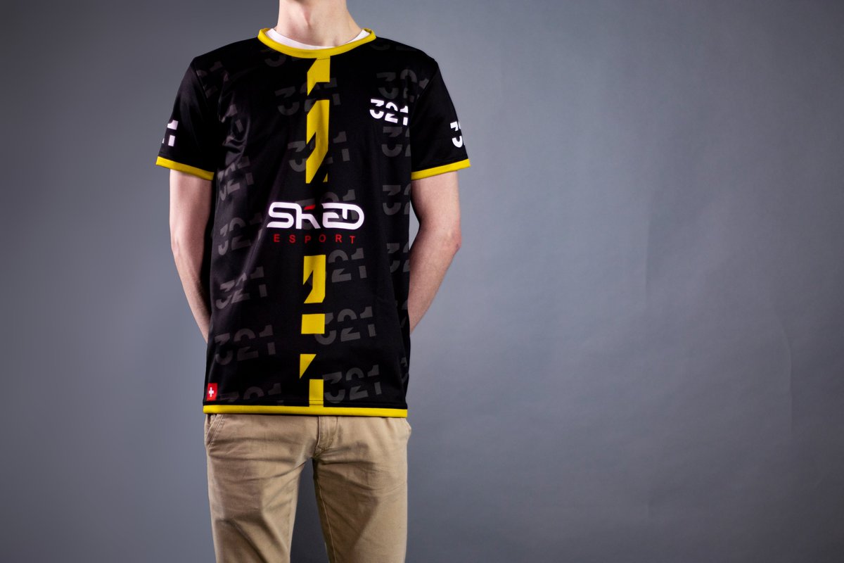 Fans de #R6S,

Ne soyez pas déçus, vous pouvez même être fiers de vous. Vous nous avez impressionnés et, comme vous le savez, vous avez une place importante dans notre cœur ❤

Nous avons vu vos attentes et rassurez-vous, cette défaite cache une petite victoire…

à très vite 👀