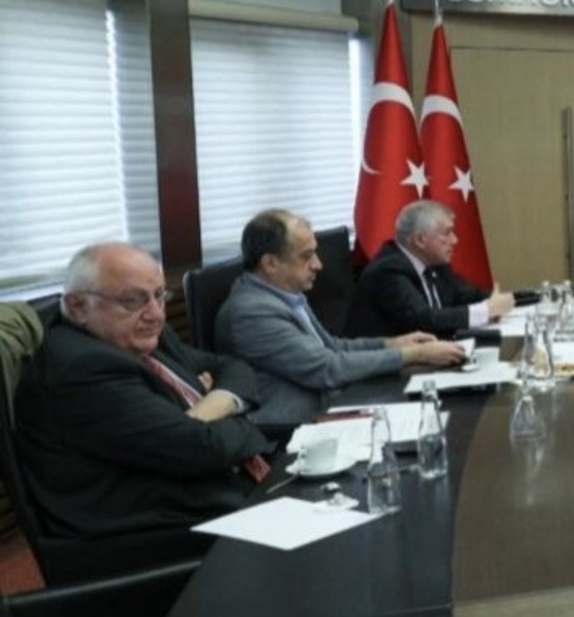 Altılı Masa olarak Dış Politika Ortak Tutum Belgesi’ni hep birlikte olgunlaştırdık. Hayırlı olsun.👇