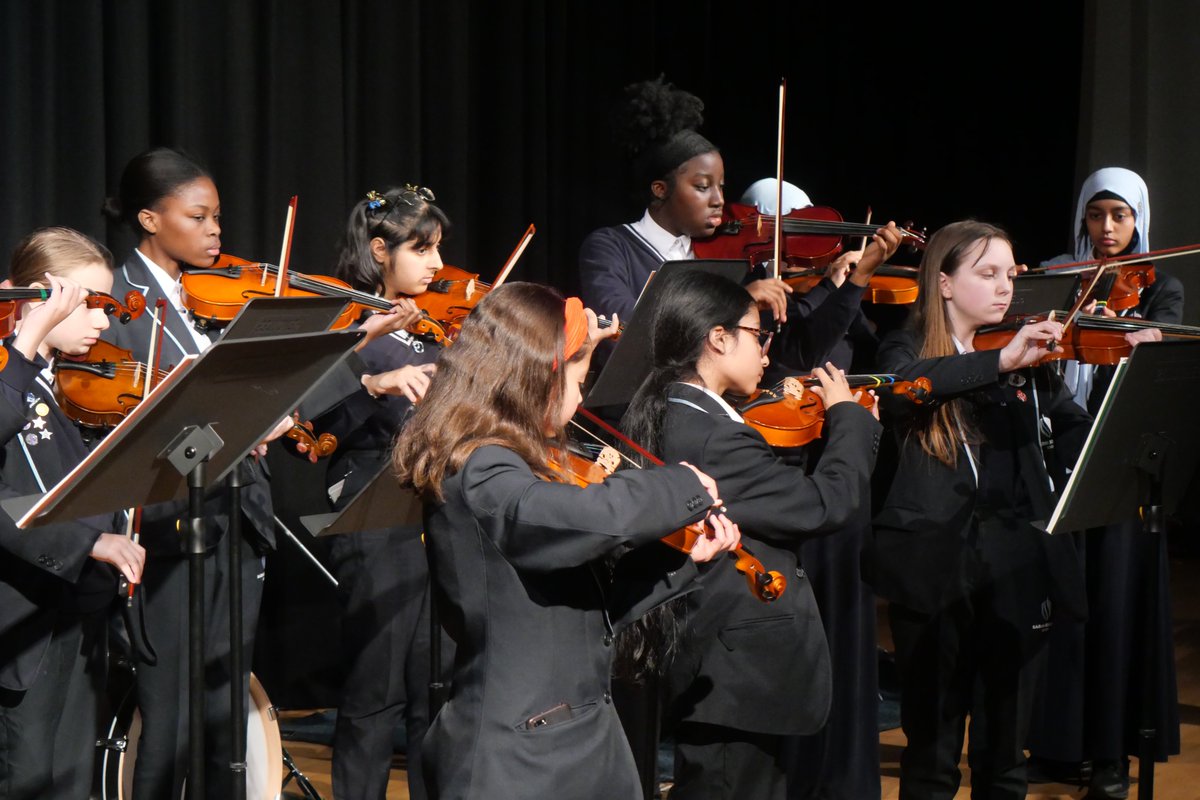 Sarah Bonnell School tweet media