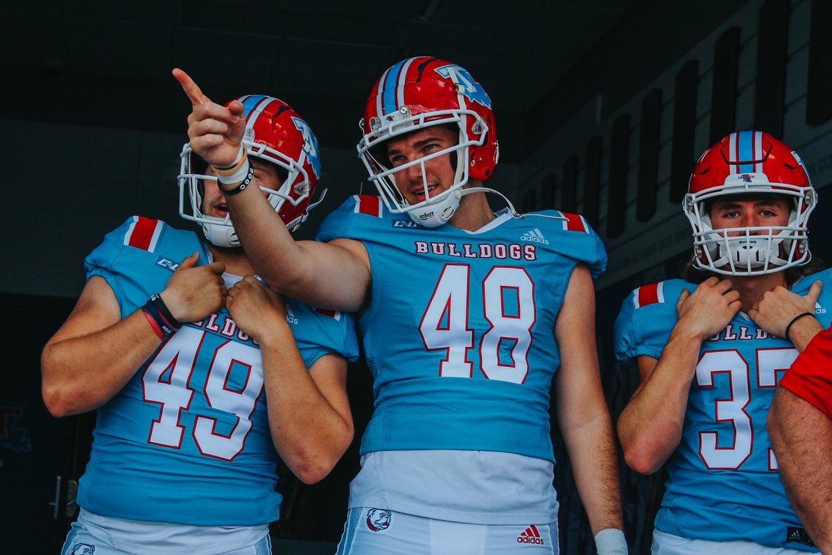 Bulldog fans, show your support by voting for <a href="/_noahwhite23_/">Noah White</a> in the poll below!