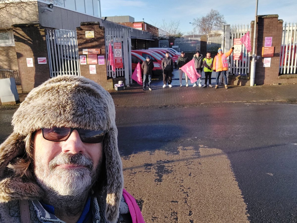 Clydebank 👍 #StandByYourPost