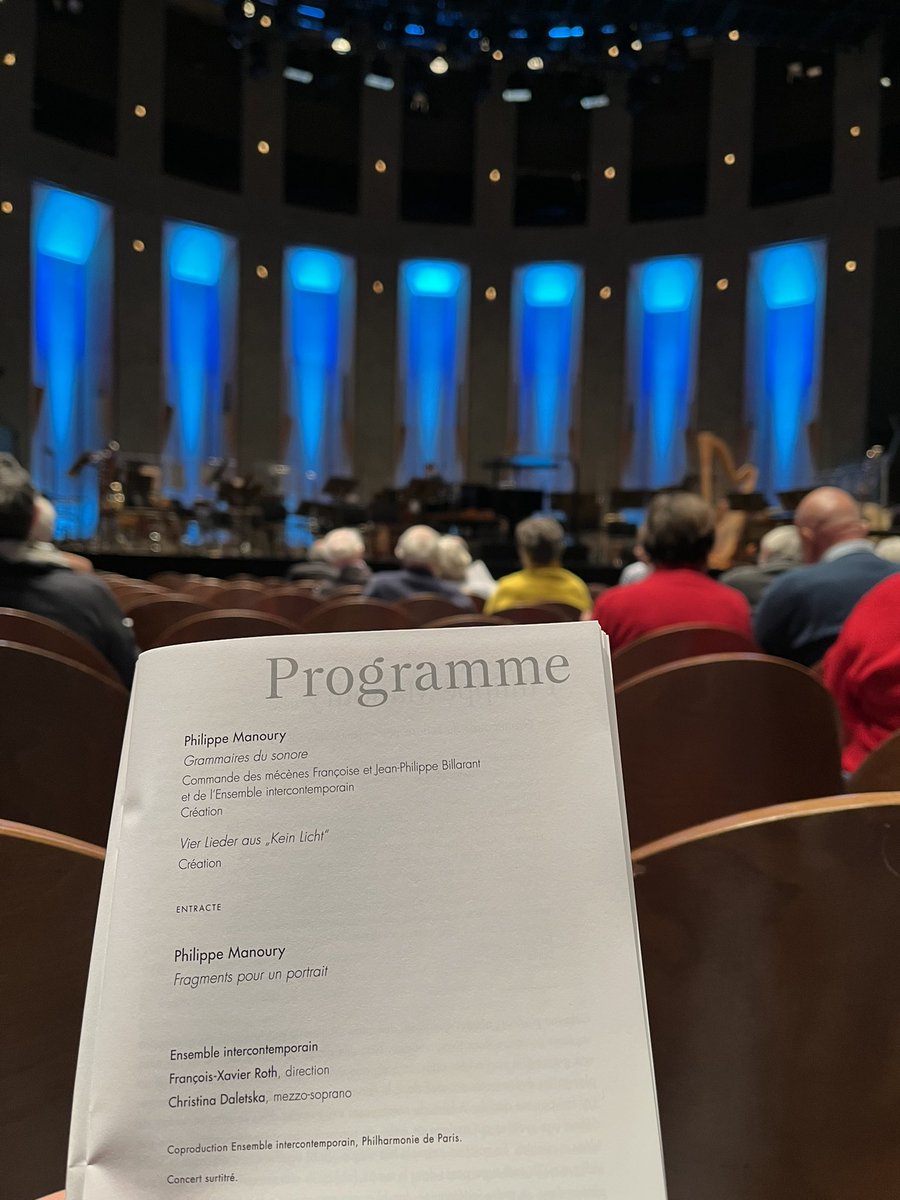 vtguillemin's tweet photo. Sobrement intitulé « Portrait #Manoury », on fête tout de même les 70 ans du compositeur… Avec deux créations par l’@Ensemble_inter et @fxrroth 🎼🍾🎂🎉 https://t.co/qM9wWLC6bE