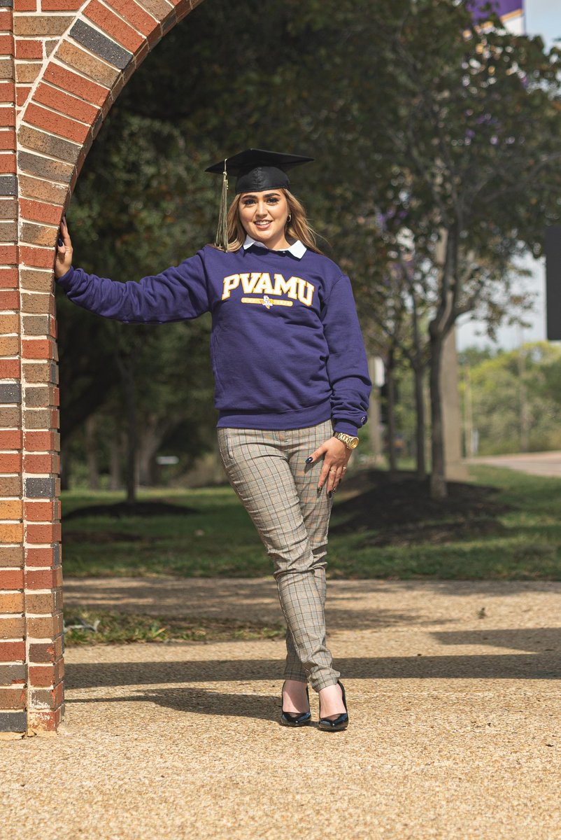 jeannierivass's tweet photo. PVAMU , Im Clocking Out ✌🏼

~DECEMBER 10,2022 

✔️✔️Bachelor’s Kinesiology ✨ 
🕊️#4MACO #LLE #LLPR
✔️Cum Laude 
✔️Sigma Lambda Gamma National Sorority Inc. 💖💜
✔️PVSM ⚕️
✔️Deans List 
✔️Honor Roll 
#pvgrad #hbucgrad #hbcu #slg #imout #pvamu #PV22 #Kinesiology https://t.co/Wogo7Wq2o4