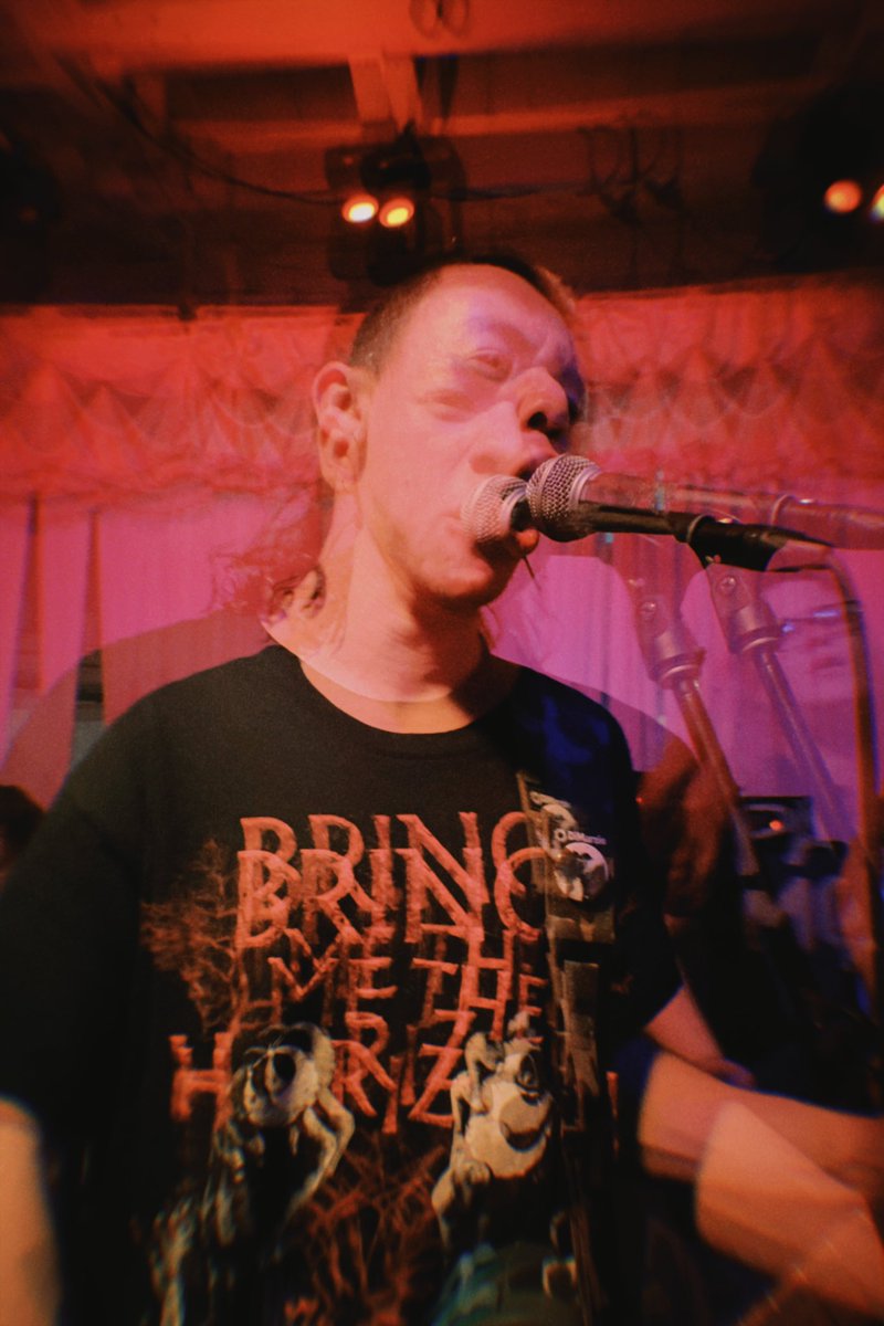 grandsextile's tweet photo. @blockbleedertx at swan dive for jimmy 12/7 https://t.co/W6BQovElQv