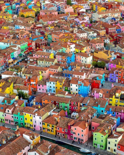 _huuii's tweet image. The beauty of the colorful Burano ,Italy. 

huuii.com/site/traveland…

#travel #places #beauty #burano #italy #travelers
