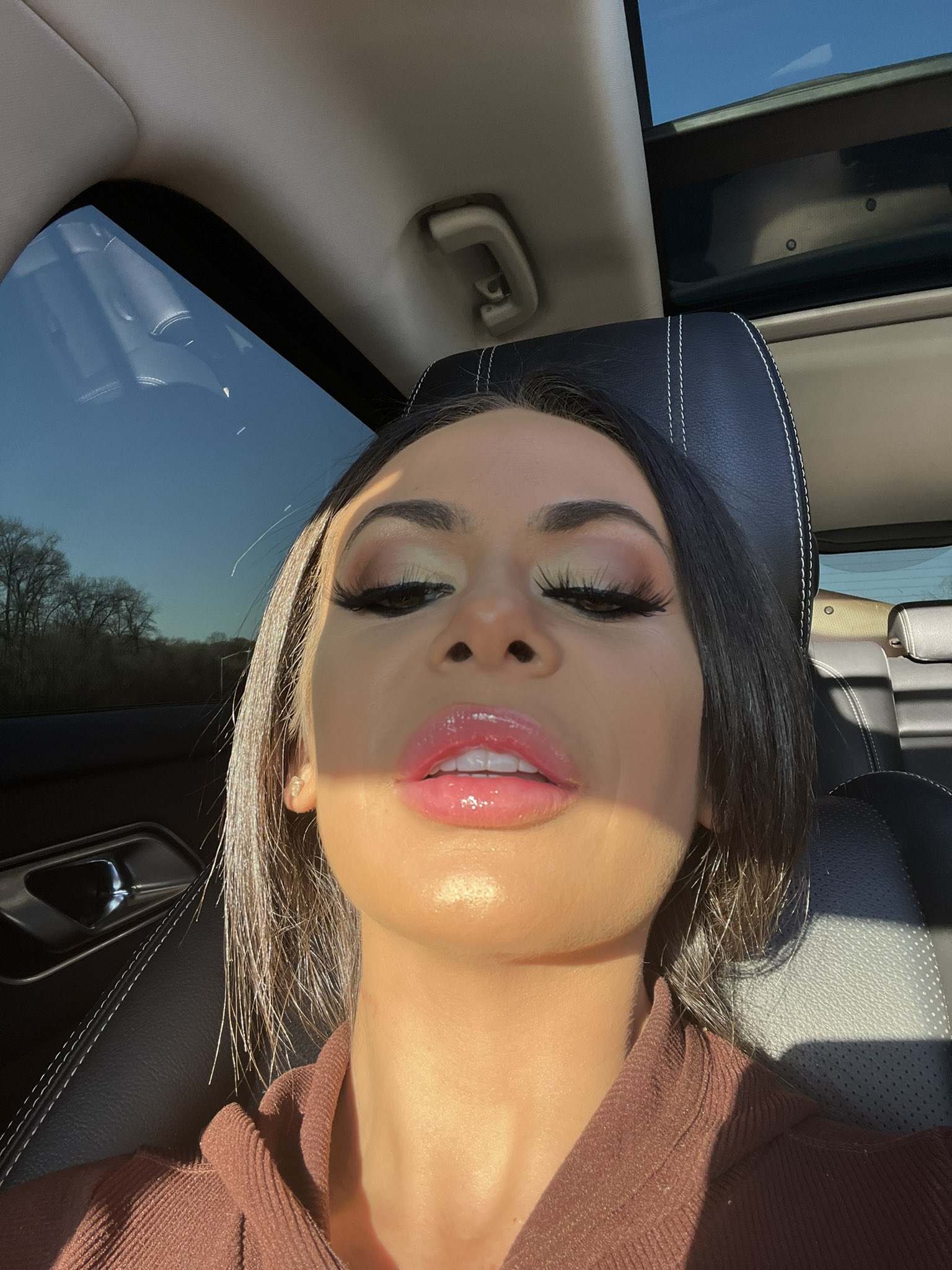 TW Pornstars 2 pic. KiKi Klout. Twitter. DSLs ready……. 7 01 PM 9