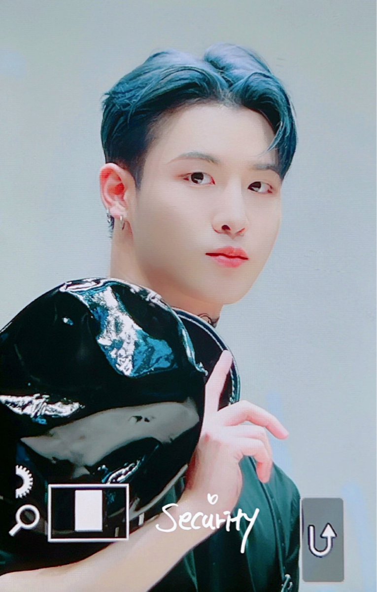 Security0507's tweet photo. 221208

#경호 #장경호 #KYUNGHO 
#티오원 #TO1 https://t.co/dVZJvRO27n
